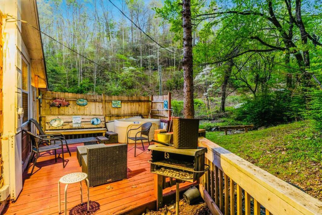 Cozy Cub Mountain Escape Villa Gatlinburg Buitenkant foto